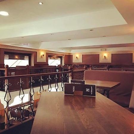 Hotel Stalingrad Brussel Bagian luar foto