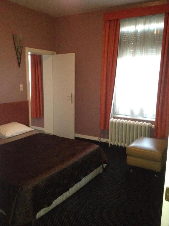 Hotel Stalingrad Brussel Ruang foto