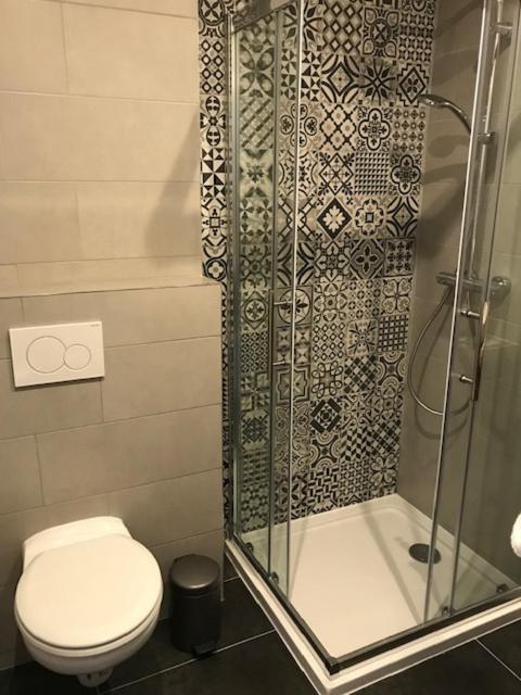 Hotel Stalingrad Brussel Bagian luar foto