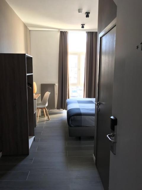 Hotel Stalingrad Brussel Bagian luar foto